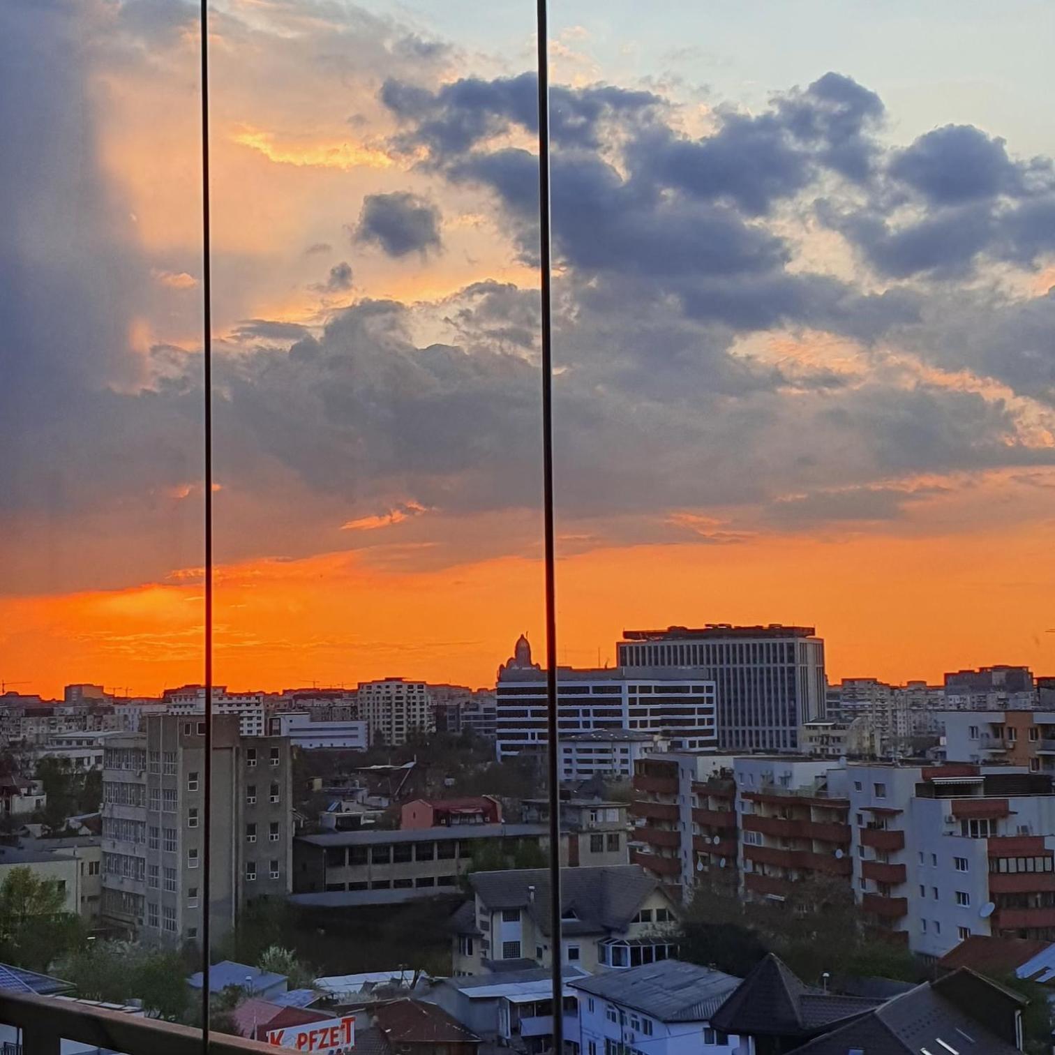 Lovely Apartment With City View Bükreş Dış mekan fotoğraf
